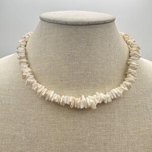 Vintage Y2K White Puka Shell Chip Choker Necklace Women's Classic Jewelry